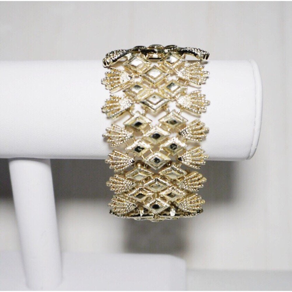 Coro Pegasus Vintage Textured Wide Link Silver Tone Bracelet Signed